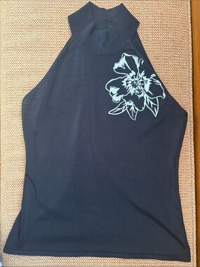 Cache Black Sleeveless Mock Neck Stretch Tank with White Floral Accent L